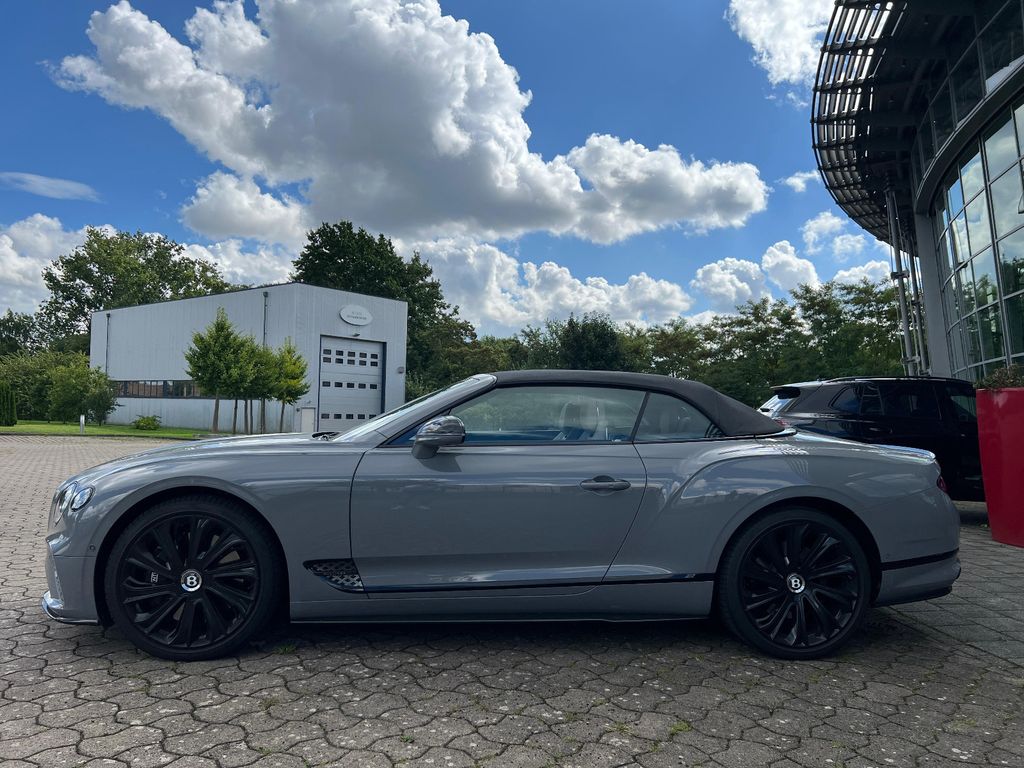 Bentley Continental GTC 2023