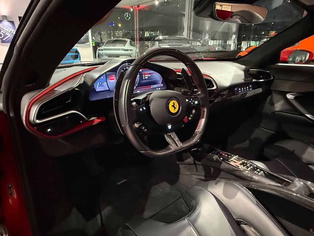 Ferrari 296 GTS 2024