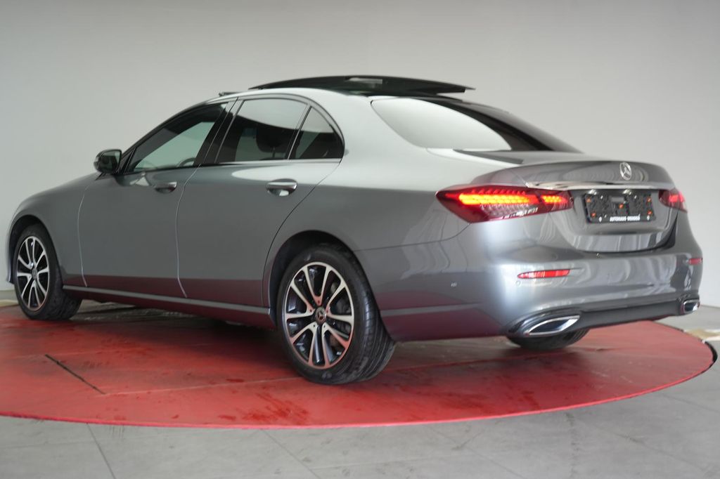 Mercedes-Benz E 220 2022