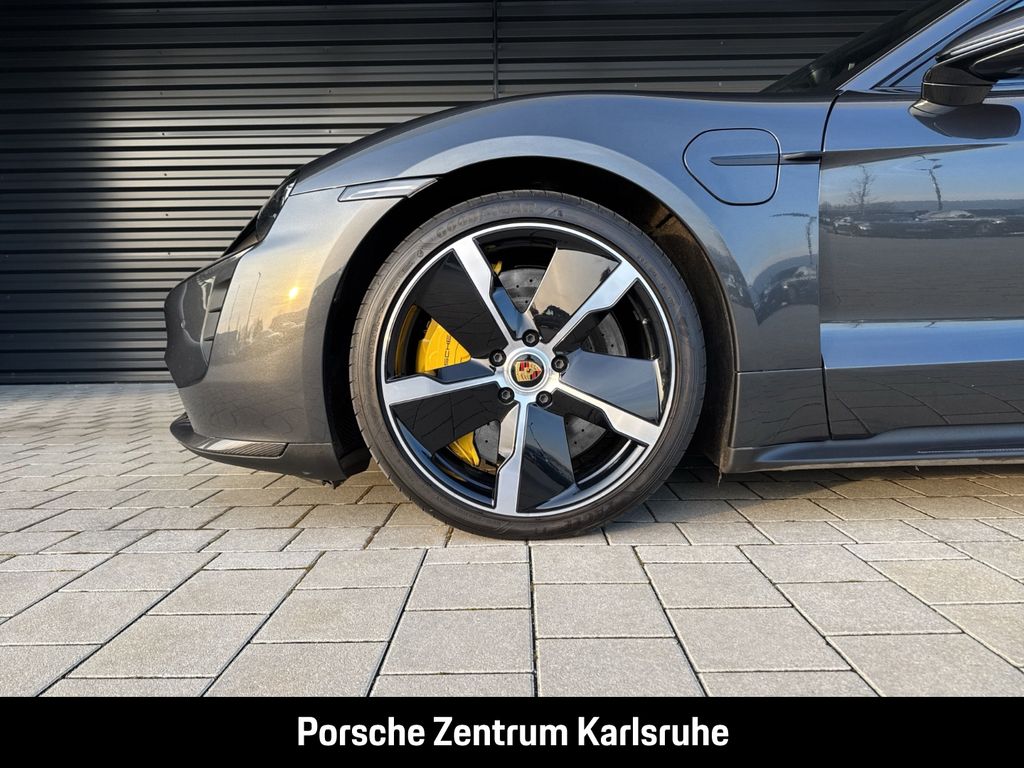 Porsche Taycan 2023