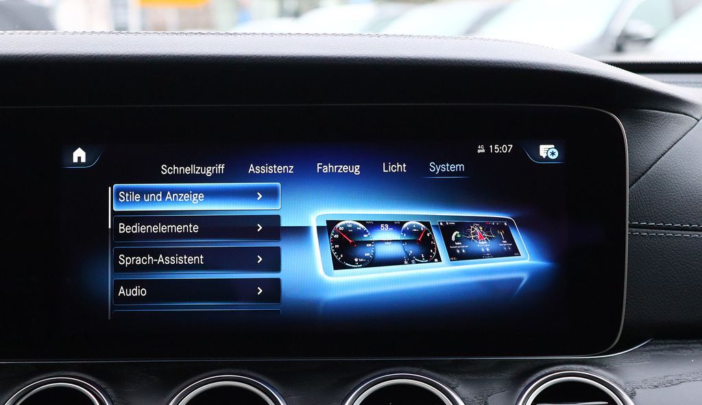 Mercedes-Benz E 300 2021