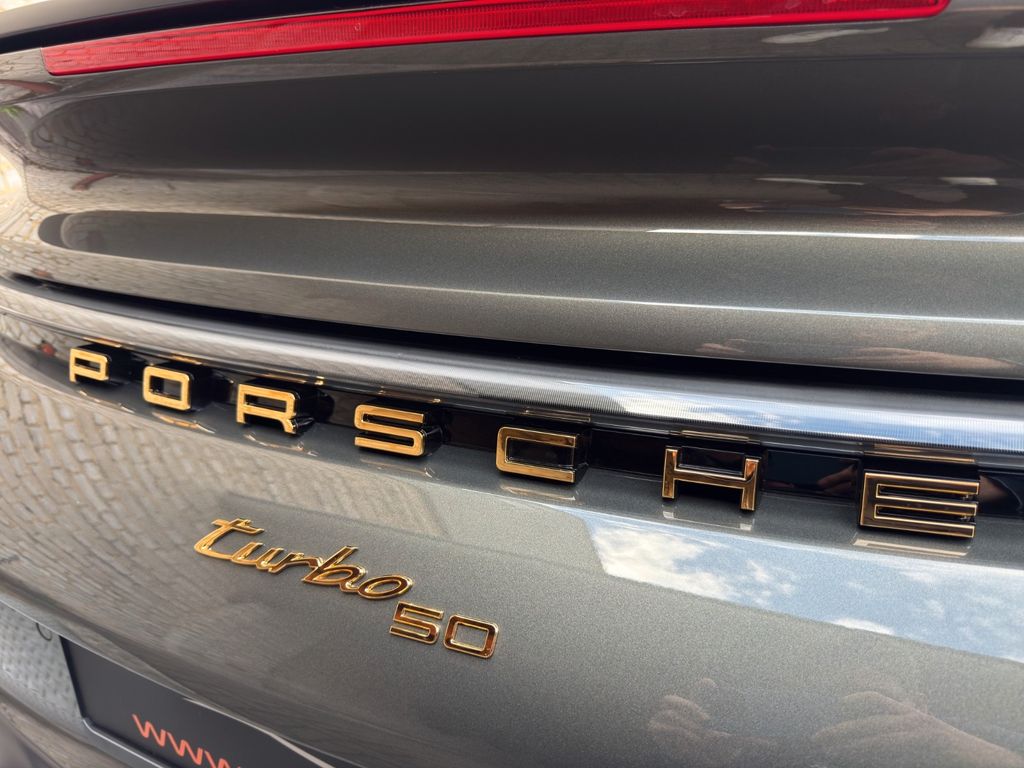 Porsche 992 2025