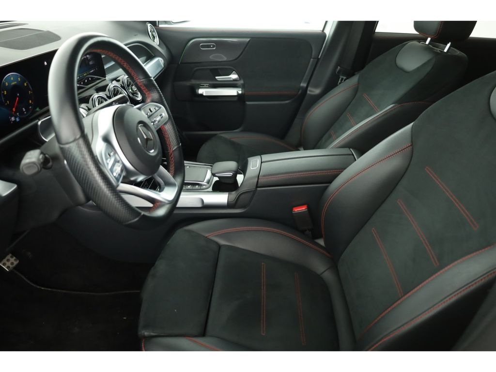 Mercedes-Benz GLB 200 2022