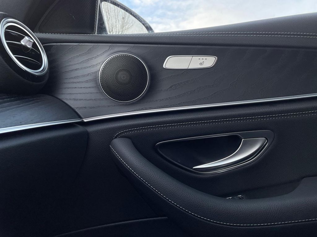 Mercedes-Benz E 200 2021