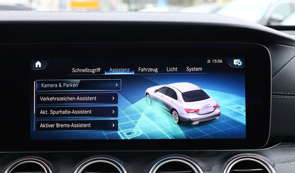 Mercedes-Benz E 300 2021