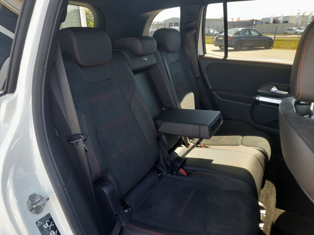 Mercedes-Benz GLB 200 2022