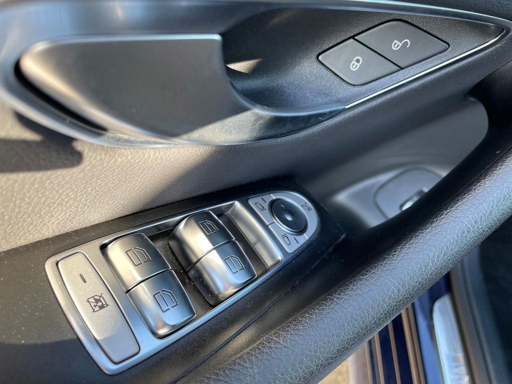 Mercedes-Benz E 200 2021