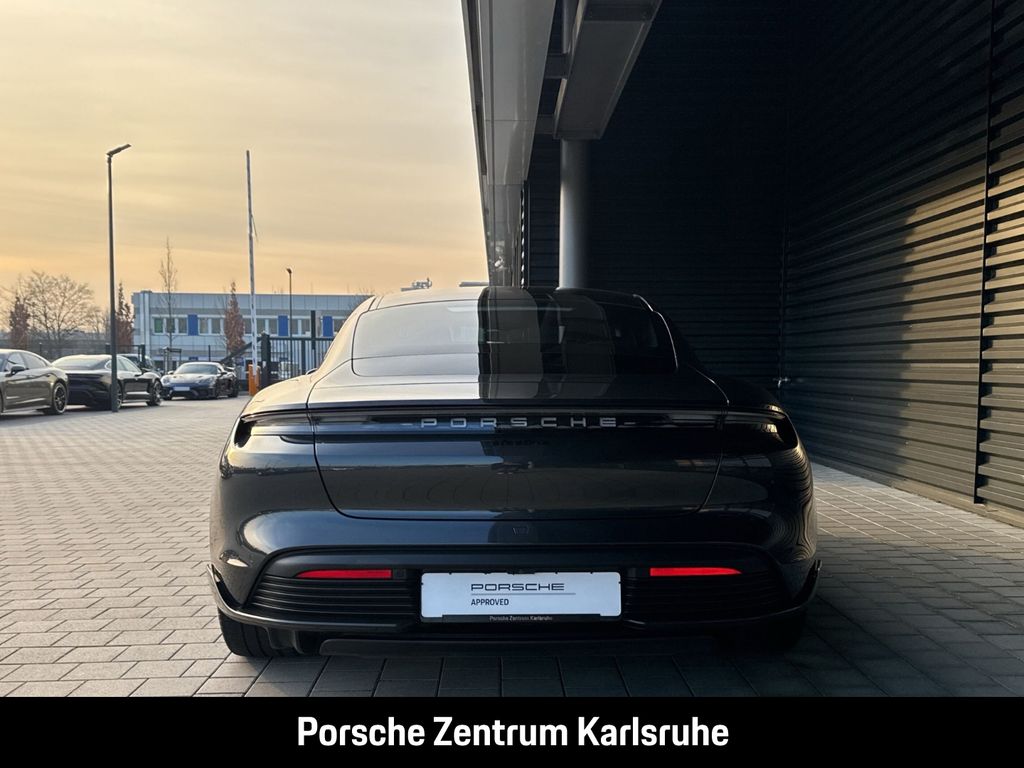 Porsche Taycan 2023