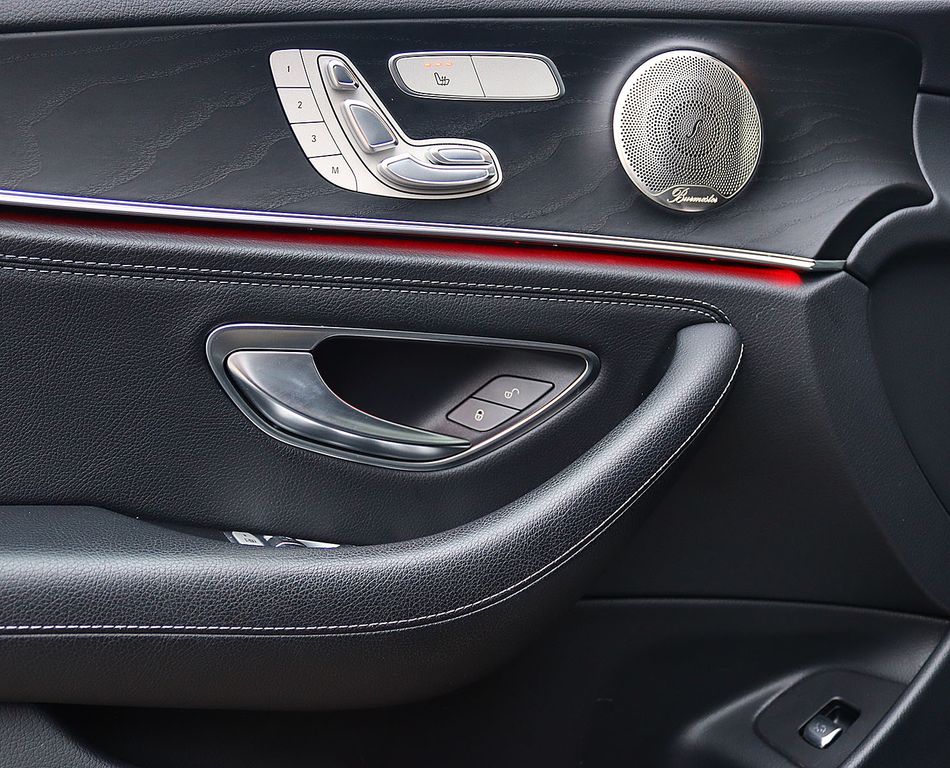 Mercedes-Benz E 300 2021