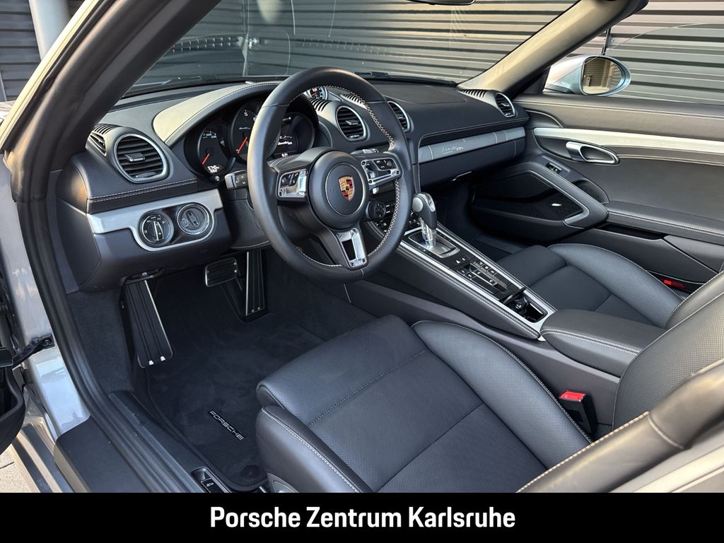 Porsche Boxster 2022