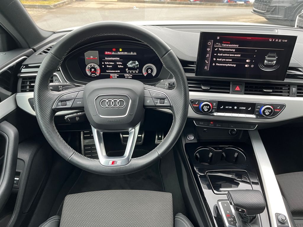 Audi A4 2022