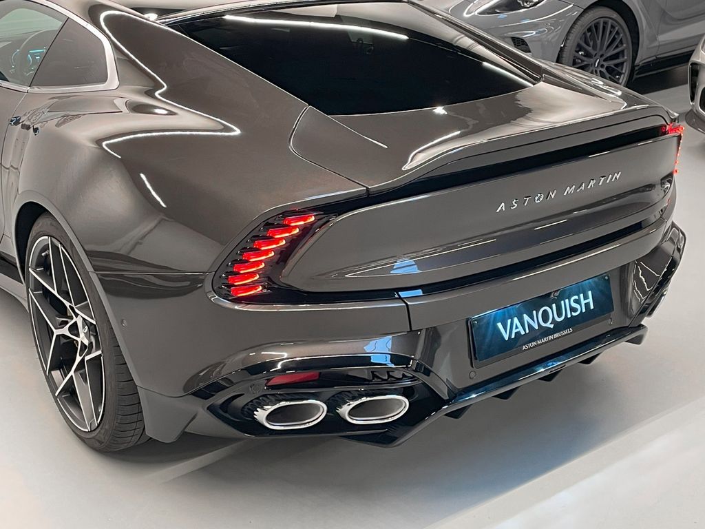 Aston Martin Vanquish 2025