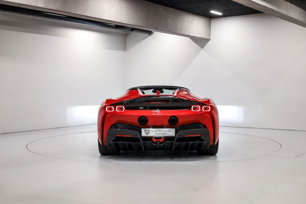 Ferrari SF90 2021