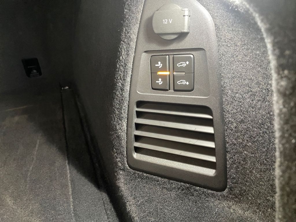 Volkswagen Touareg 2025