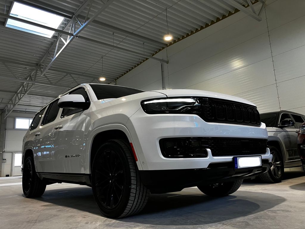 Jeep Wagoneer 2022