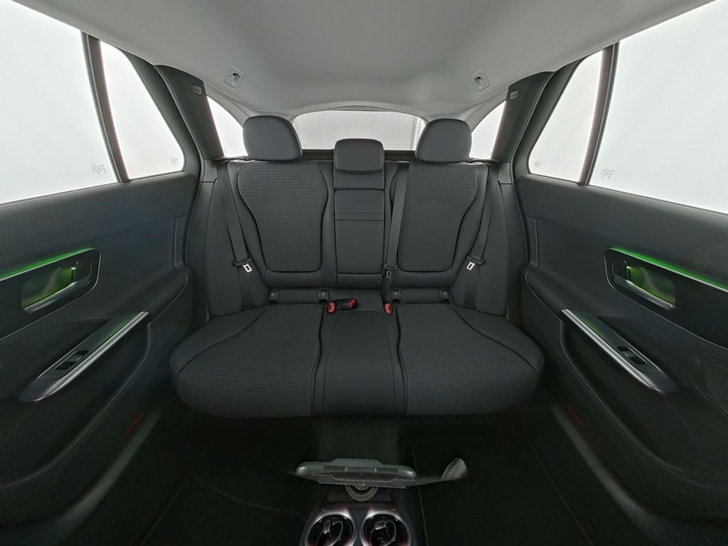 Mercedes-Benz C 200 2024