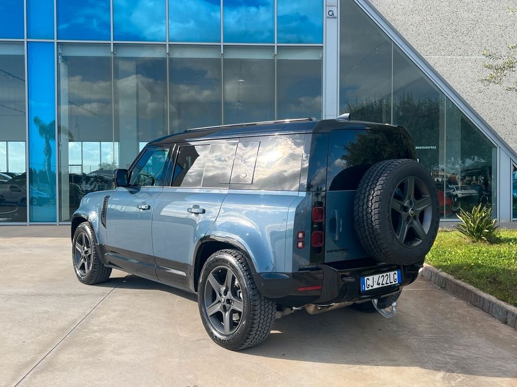 Land Rover Defender 2022