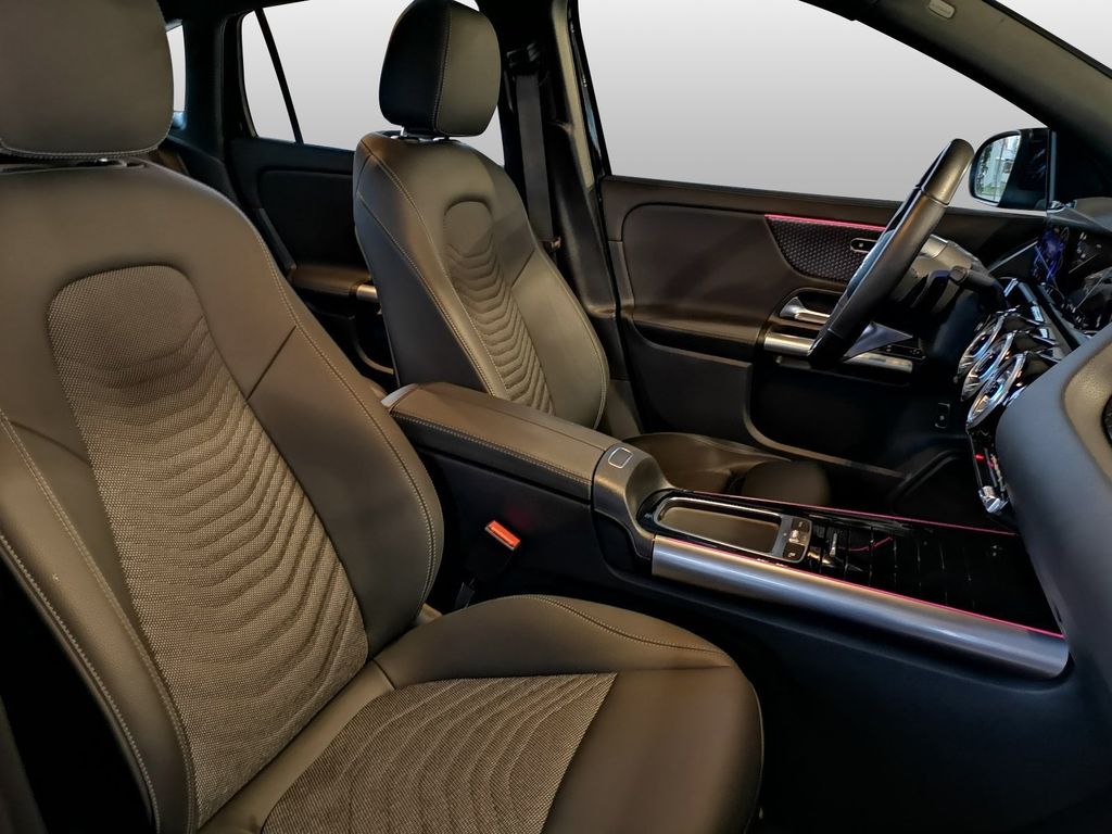 Mercedes-Benz EQA 2024