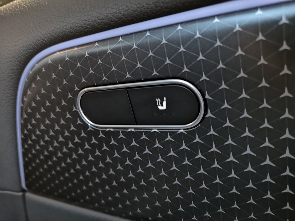 Mercedes-Benz EQA 2024