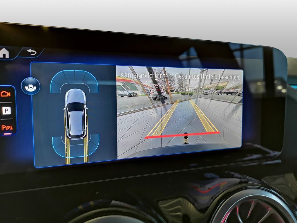 Mercedes-Benz EQA 2024