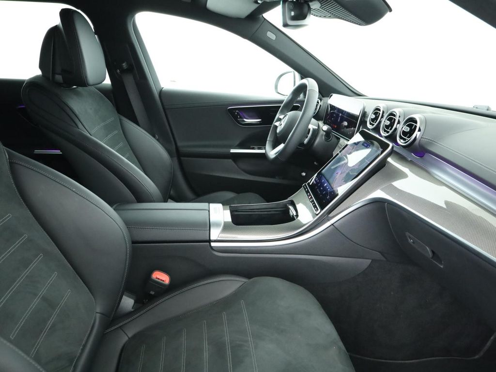 Mercedes-Benz C 300 2025