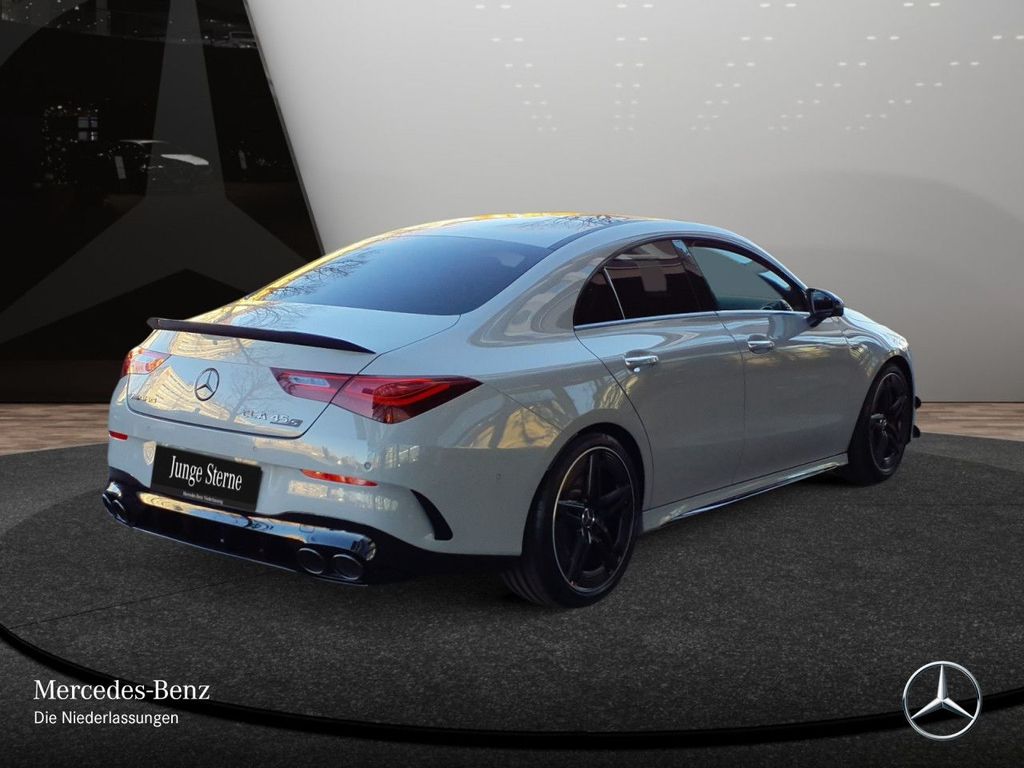 Mercedes-Benz CLA 45 AMG 2025