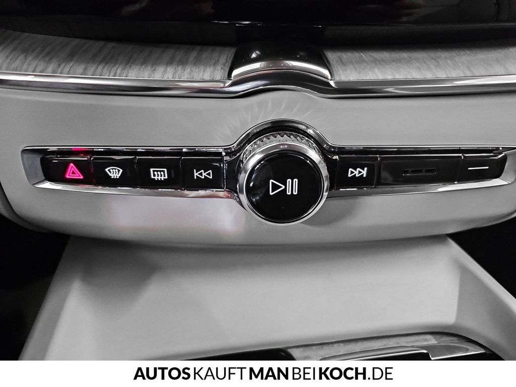 Volvo XC60 2022