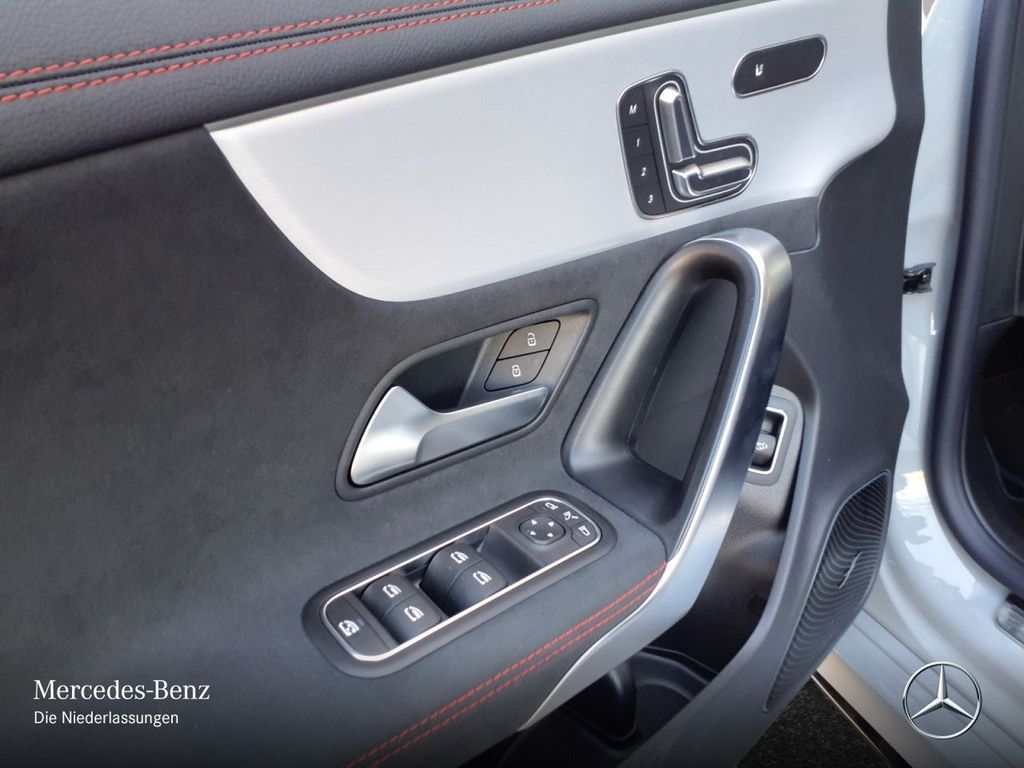 Mercedes-Benz CLA 45 AMG 2025