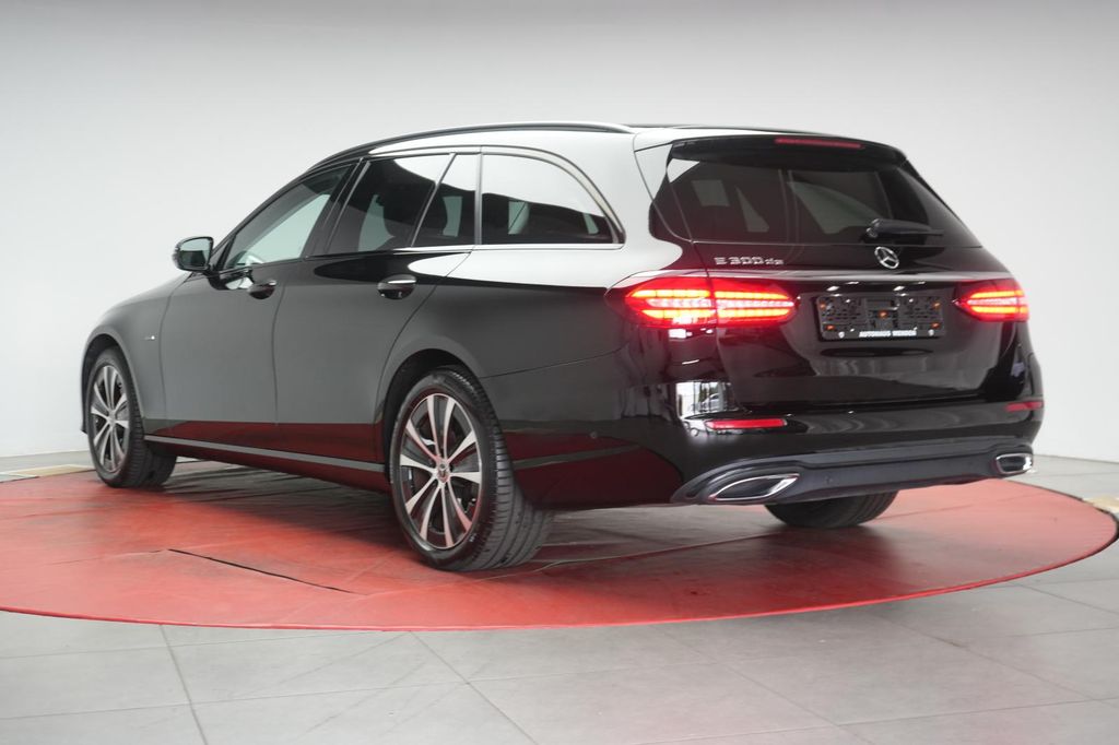 Mercedes-Benz E 300 2021