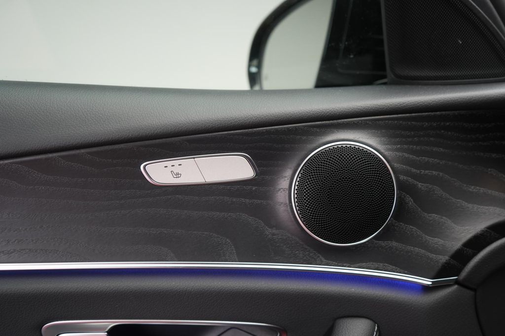 Mercedes-Benz E 300 2021