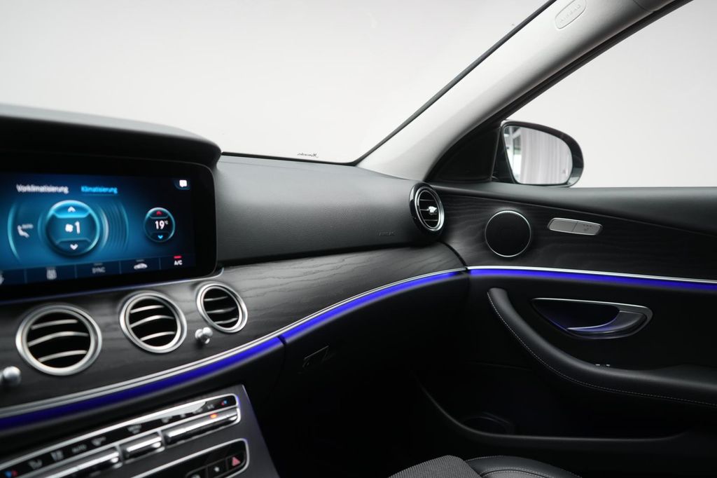 Mercedes-Benz E 300 2021