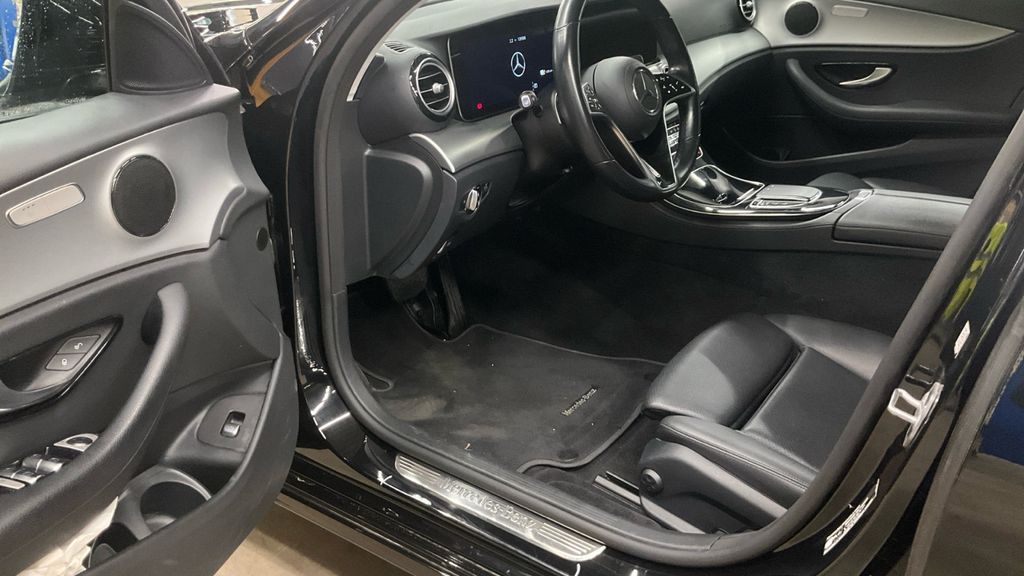 Mercedes-Benz E 300 2022