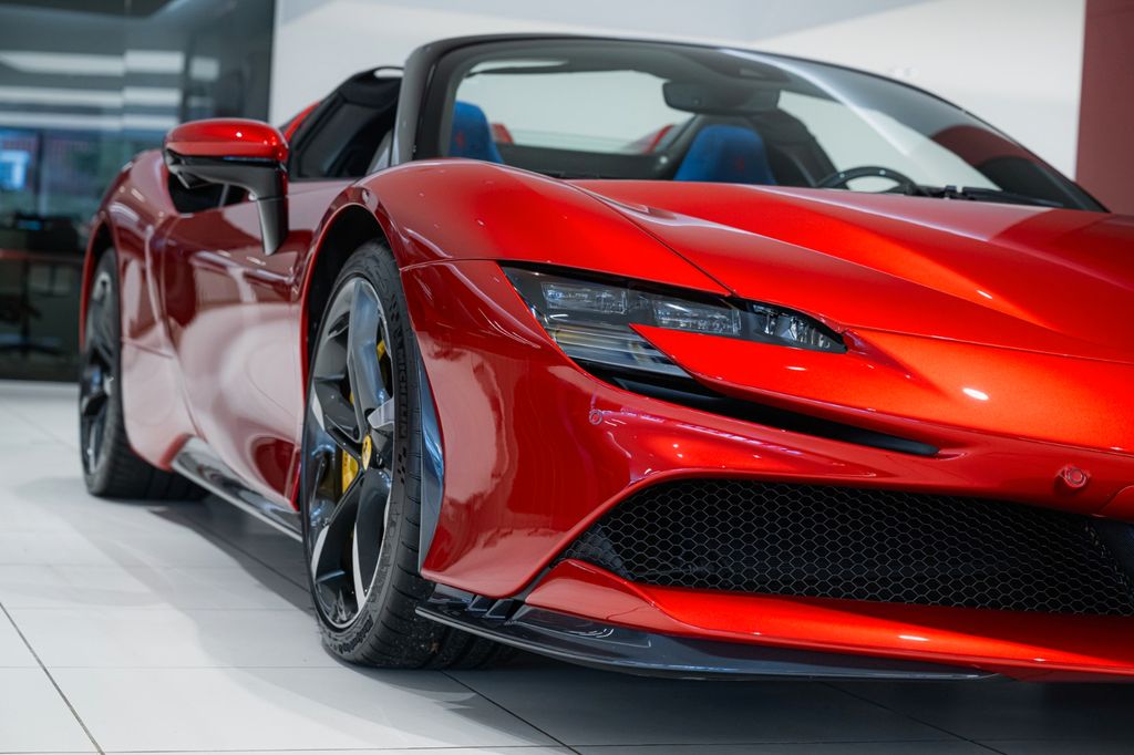Ferrari SF90 2025