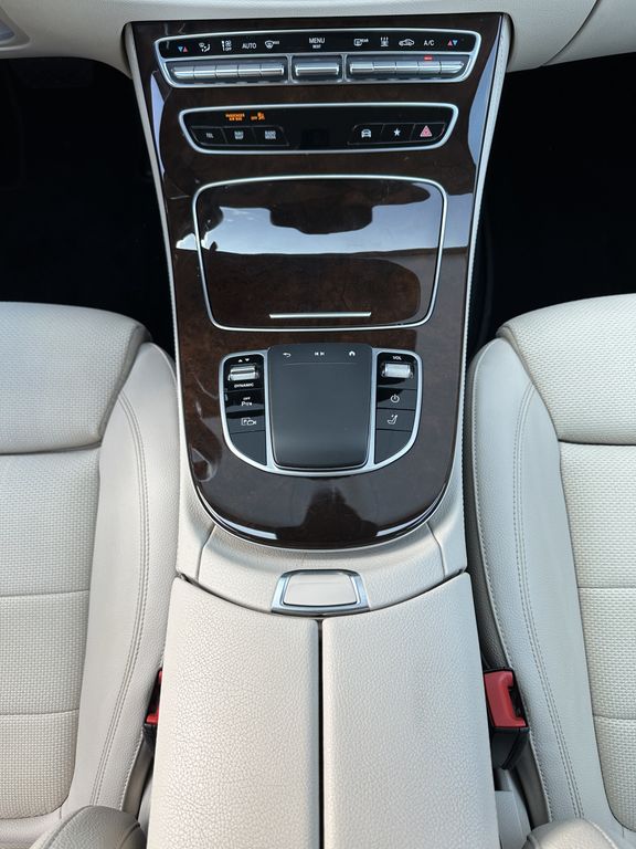 Mercedes-Benz E 300 2021