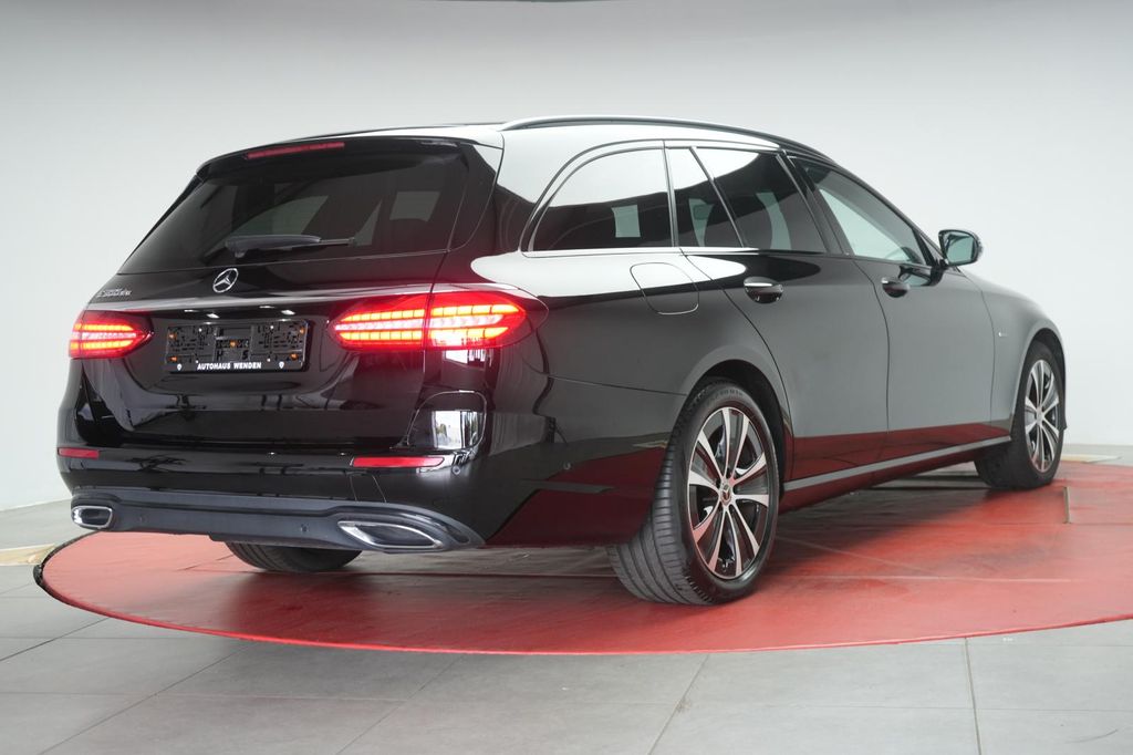 Mercedes-Benz E 300 2021