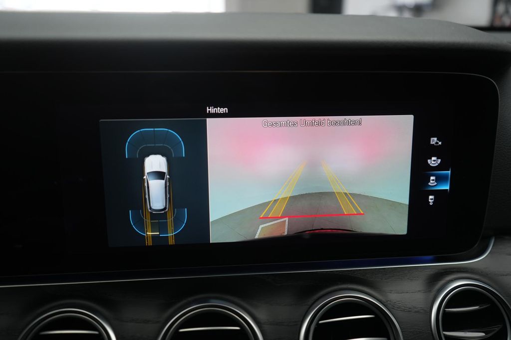 Mercedes-Benz E 300 2021