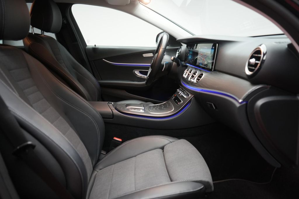 Mercedes-Benz E 300 2021