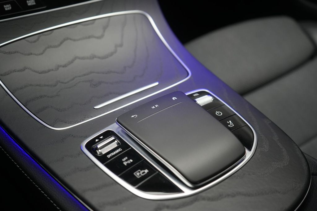 Mercedes-Benz E 300 2021