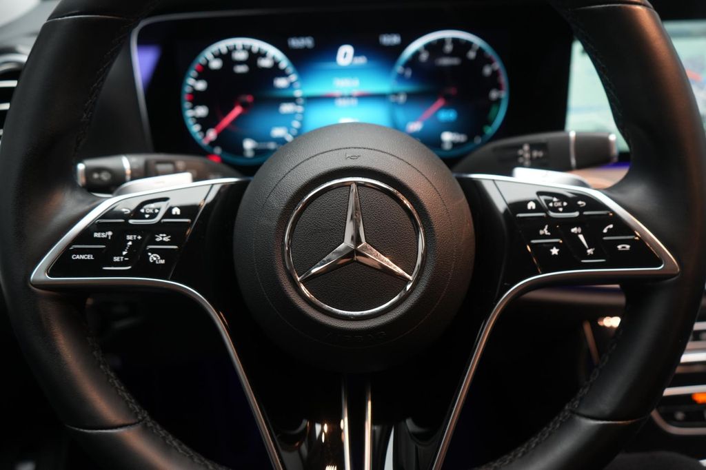 Mercedes-Benz E 300 2021