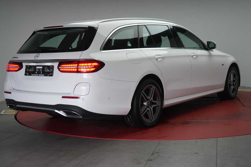 Mercedes-Benz E 300 2021