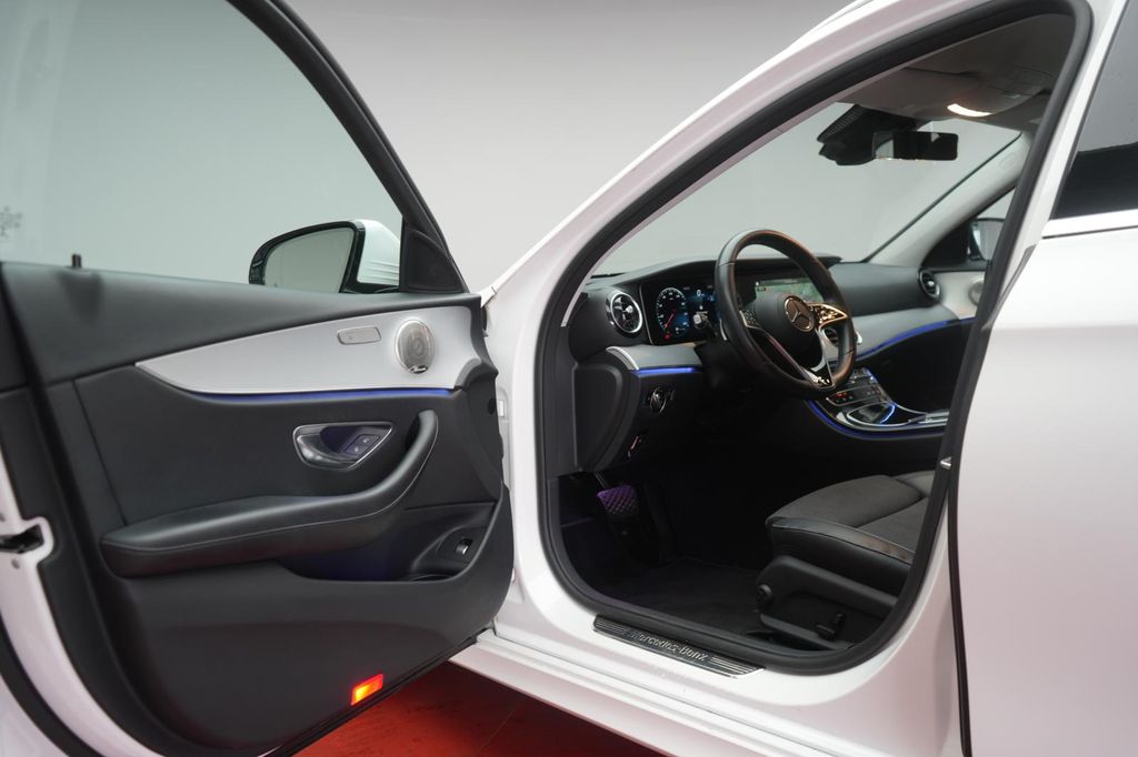 Mercedes-Benz E 300 2021