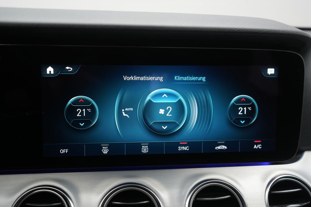 Mercedes-Benz E 300 2021