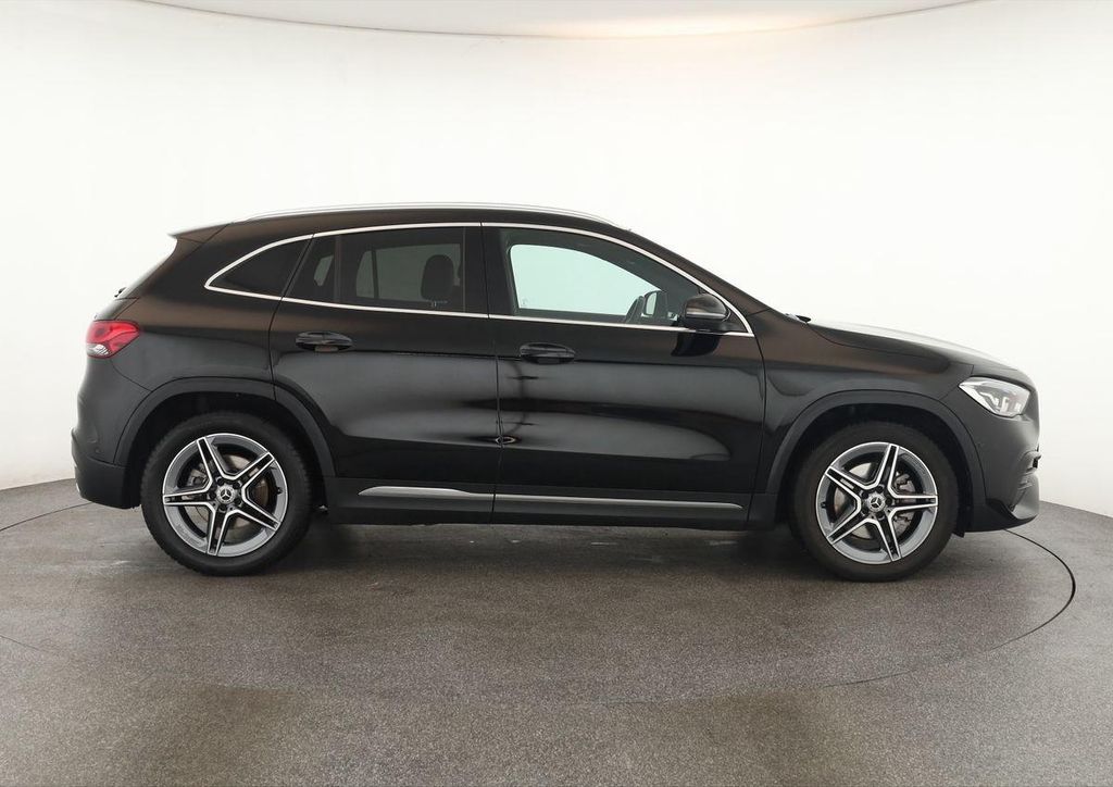 Mercedes-Benz GLA 220 2023