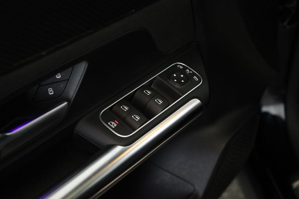 Mercedes-Benz GLA 220 2023