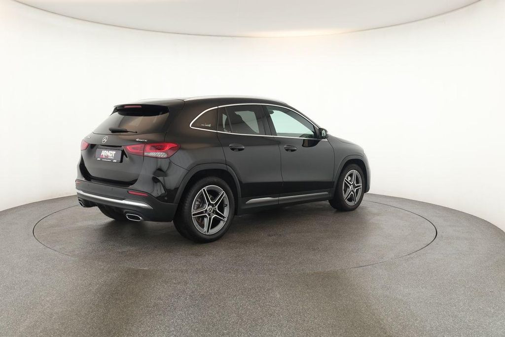 Mercedes-Benz GLA 220 2023