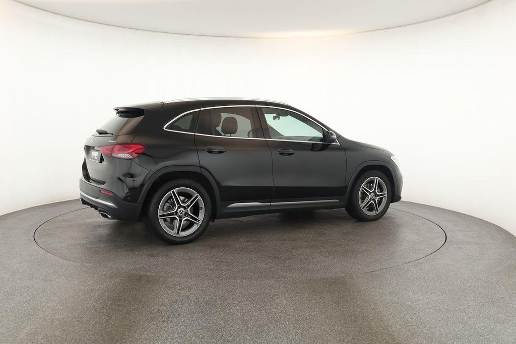 Mercedes-Benz GLA 220 2023