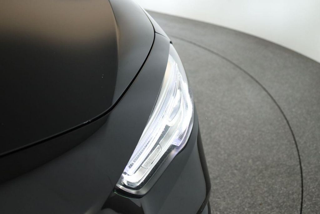 Mercedes-Benz GLA 220 2023