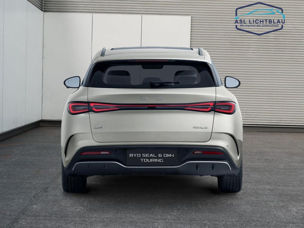 BYD SEAL 6