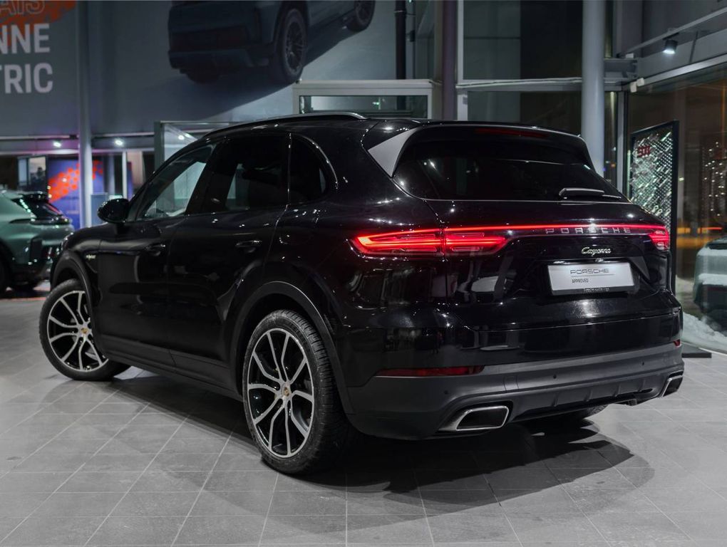 Porsche Cayenne 2022