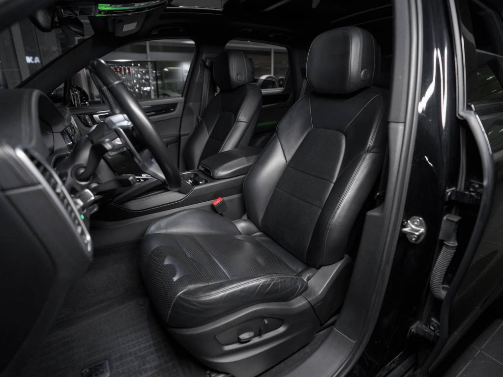 Porsche Cayenne 2022